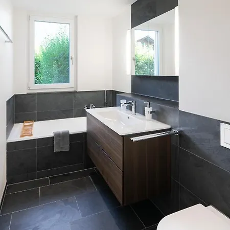 Apartment Schoene Parterrewohnung In Matten