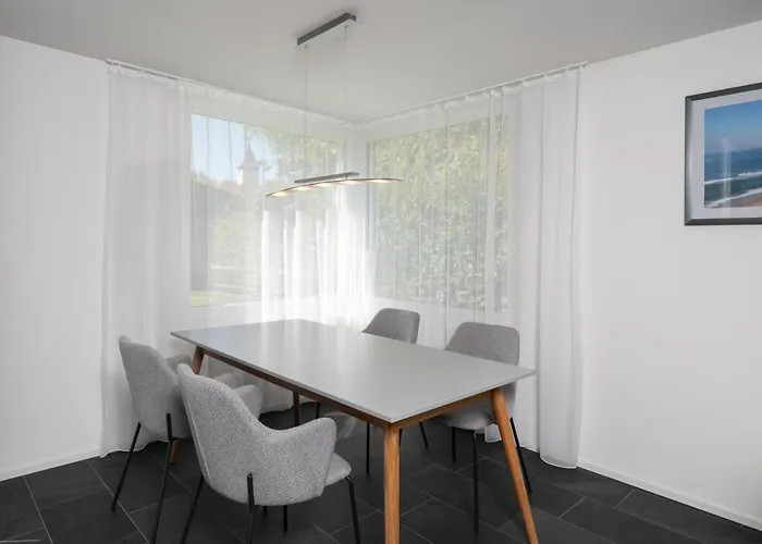 Schoene Parterrewohnung In Matten *